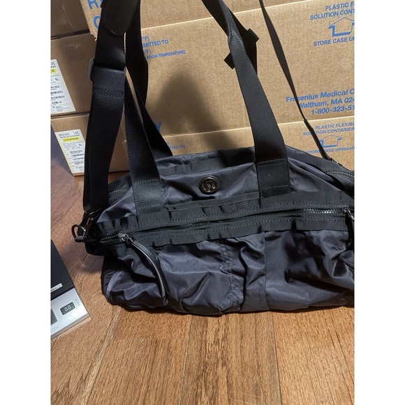 Lululemon Black Nylon Duffle Bag Gym Travel Carryon Logo - Picture 3 of 13